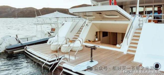 展期间 有两艘网红超级游艇寻找新船东AG真人在 2025年棕榈滩国际游艇