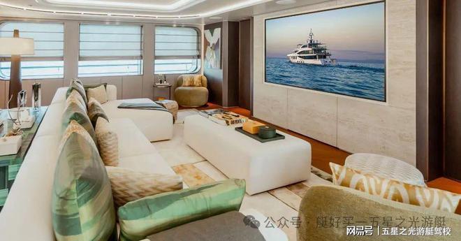 展期间 有两艘网红超级游艇寻找新船东AG真人在 2025年棕榈滩国际游艇(图2)