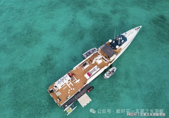 展期间 有两艘网红超级游艇寻找新船东AG真人在 2025年棕榈滩国际游艇(图3)