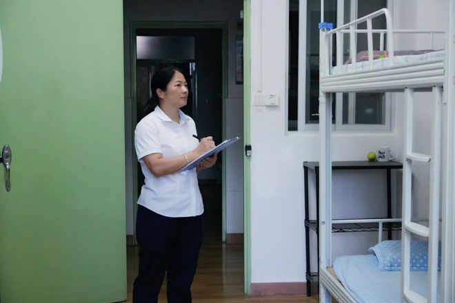 的“解忧杂货店”给学生前行的勇气AG真人网走心！这些开在学校里(图4)