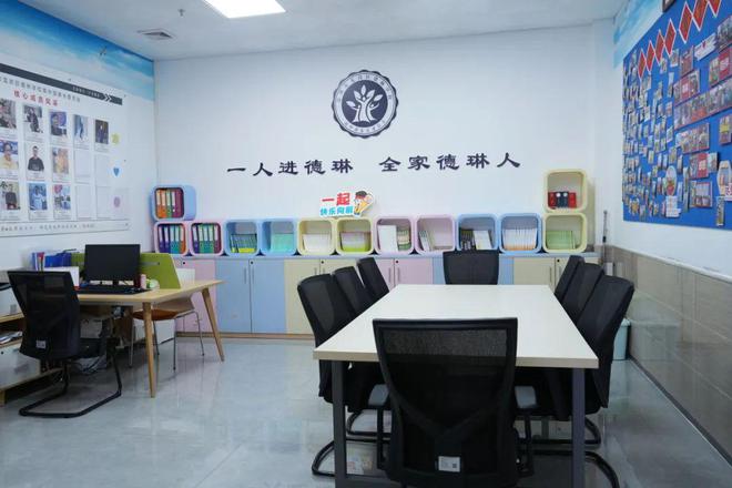 的“解忧杂货店”给学生前行的勇气AG真人网走心！这些开在学校里(图8)